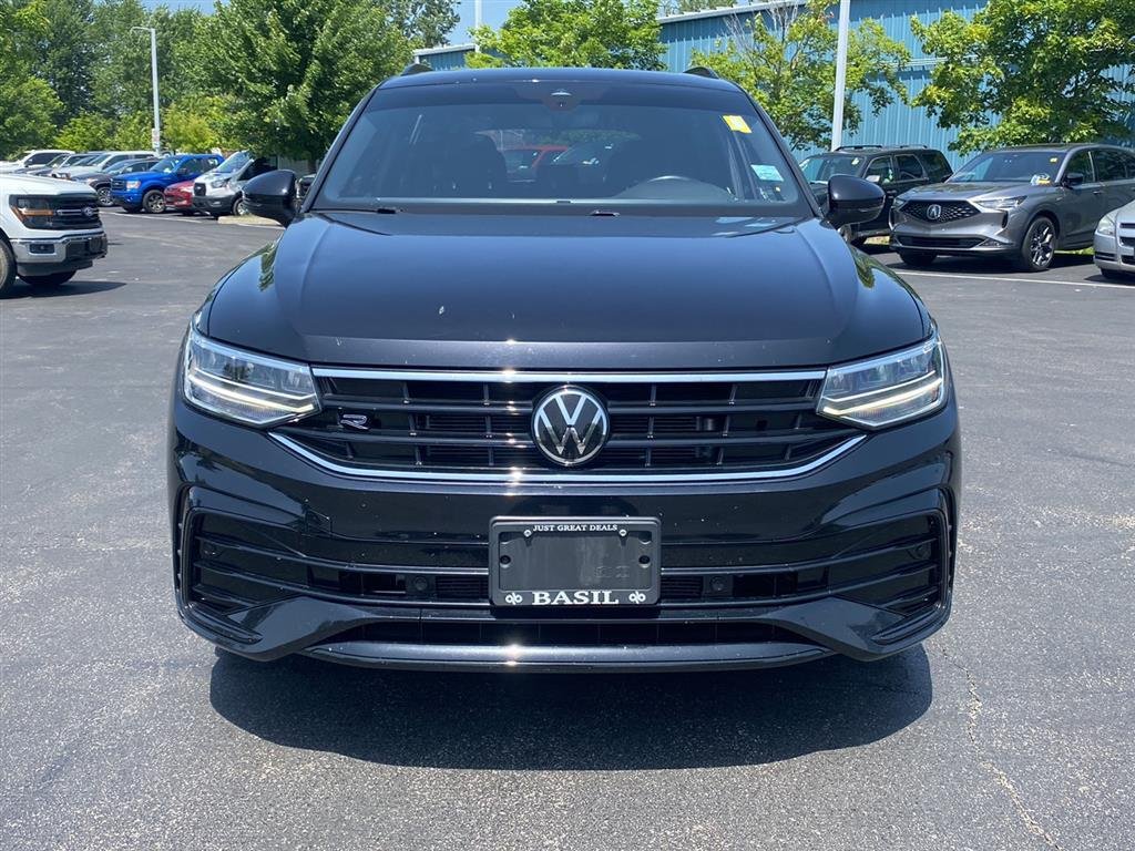 Used 2023 Deep Black Pearl Volkswagen SE R-Line Black image 6