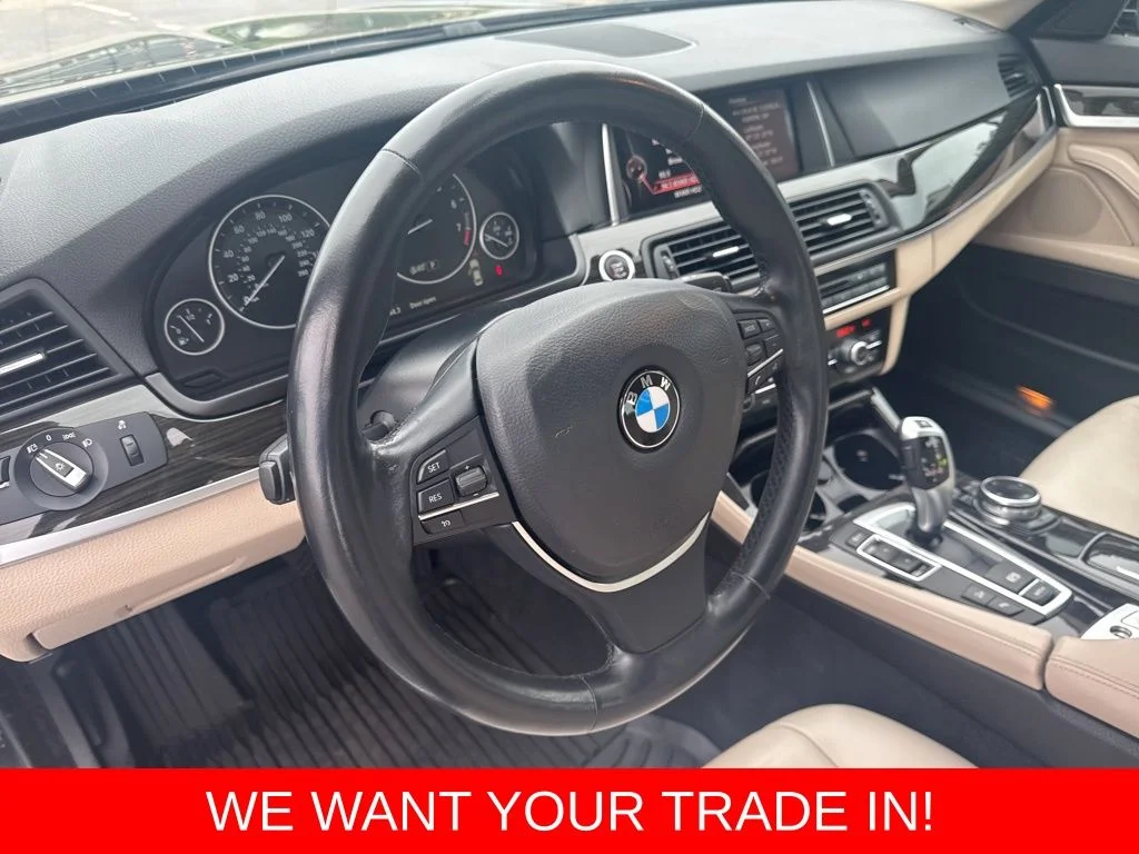 Used 2015 Black BMW 528i xDrive image 3