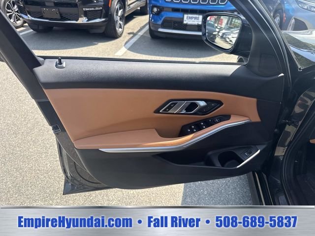 2023 BMW 3 Series 330i - Photo 17