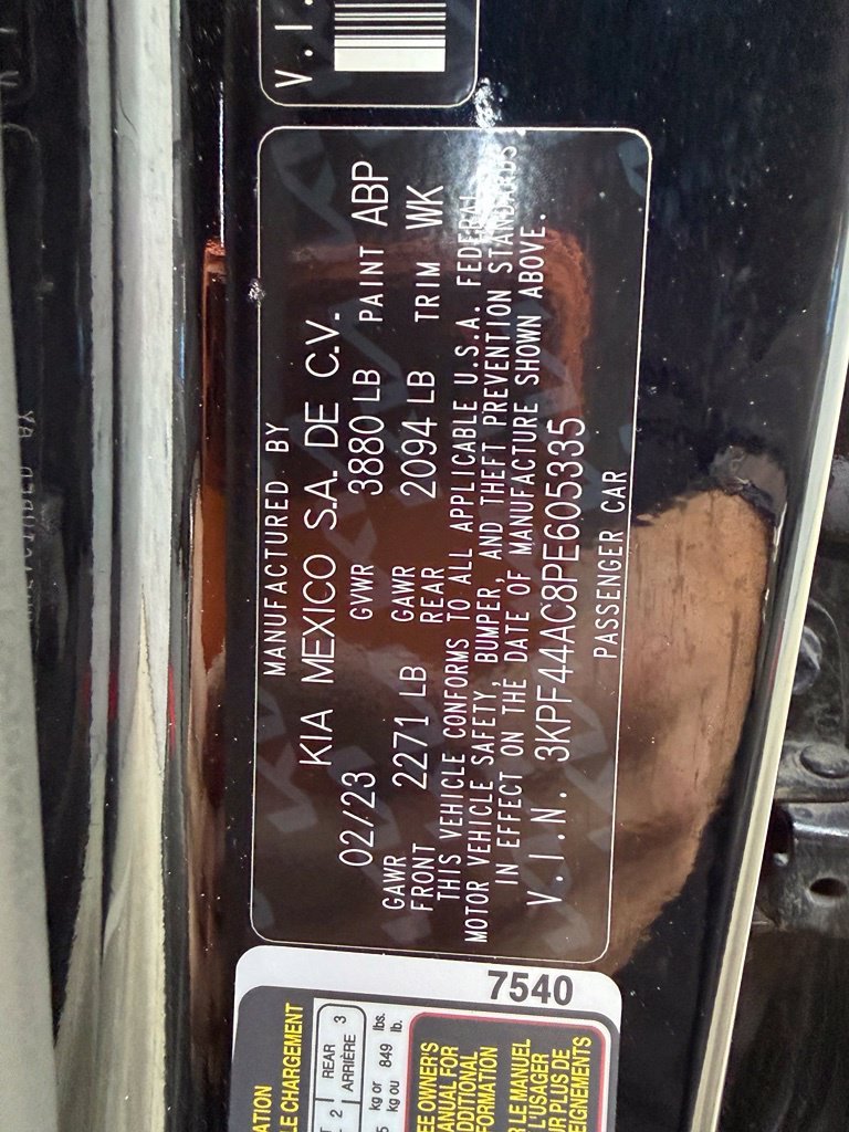 Used 2023 Black Kia GT image 19