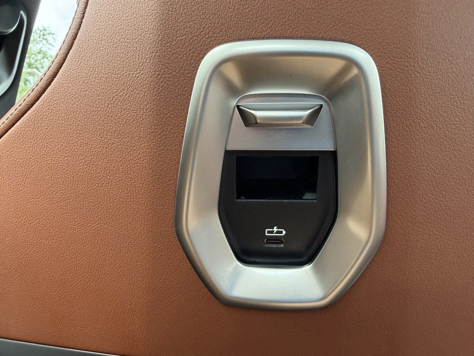 New 2026 Mineral White Metallic BMW 740i image 20