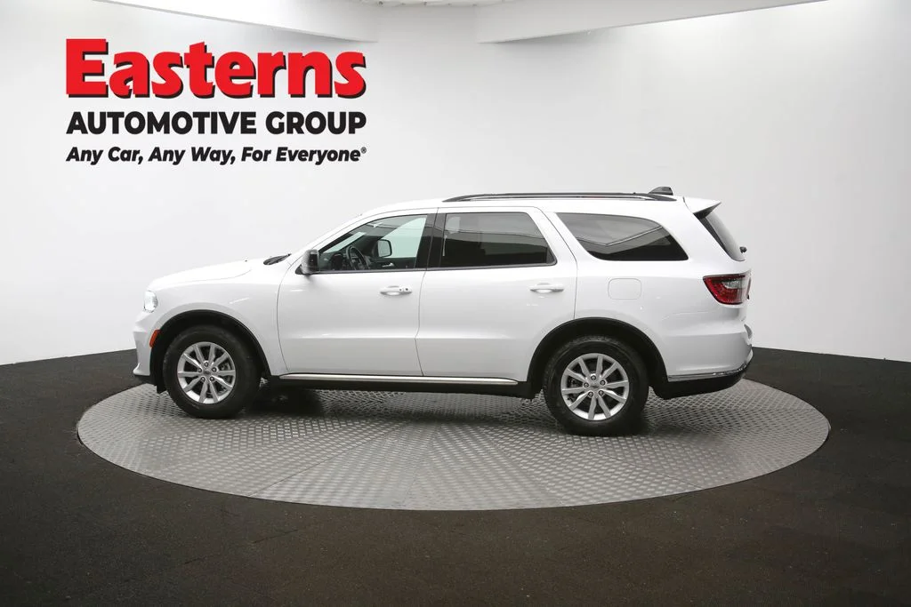 Used 2023 White Dodge SXT image 57