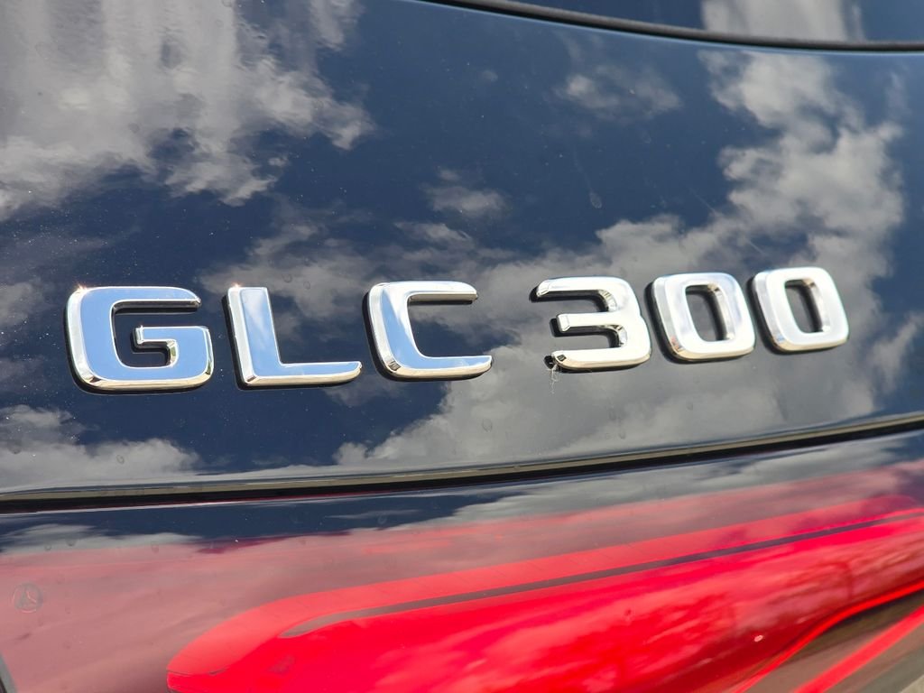 Used 2026 Black Mercedes-Benz GLC 300 image 14