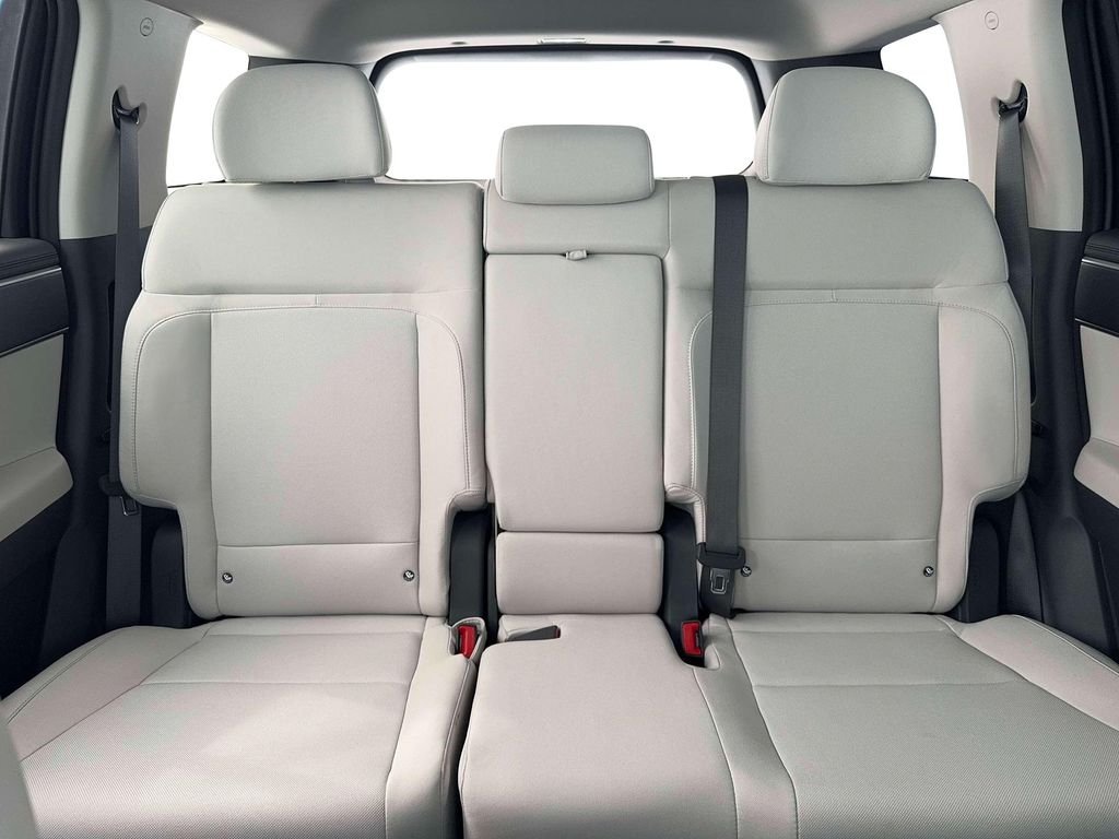 New 2026 Gray Hyundai SE image 17
