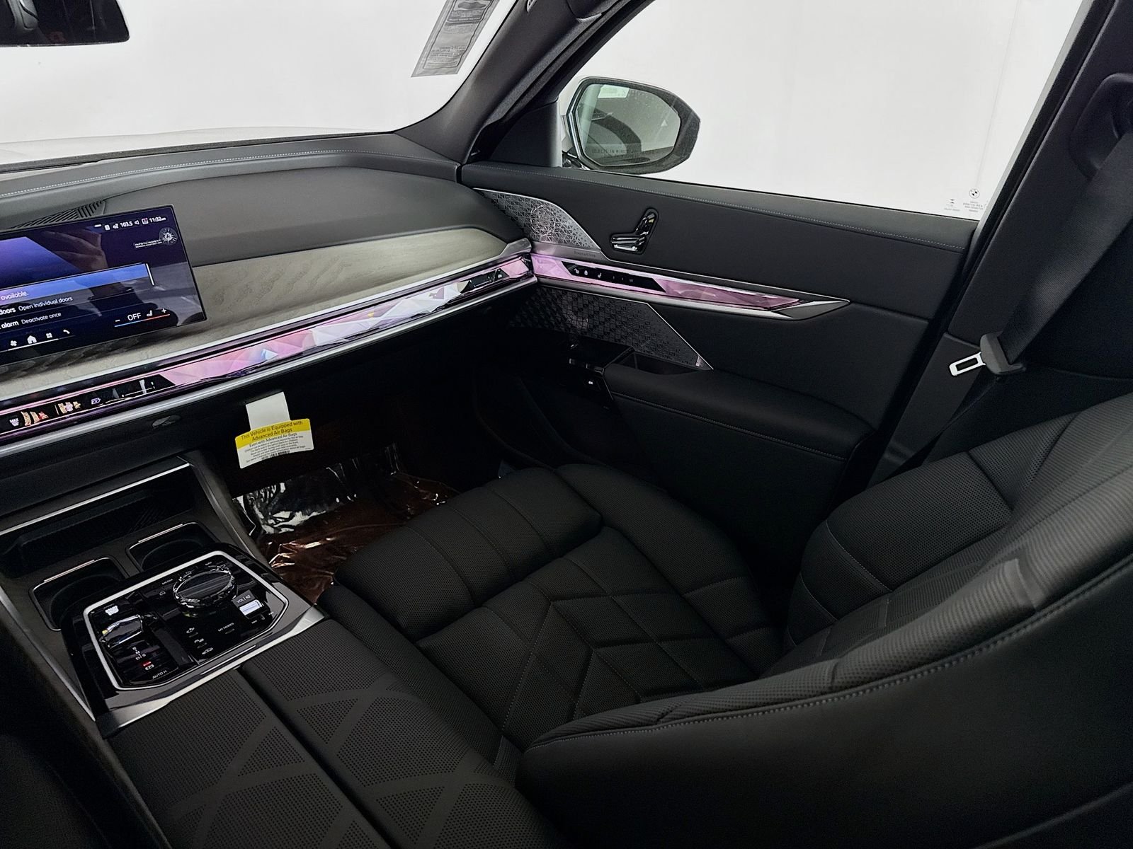 New 2026 Carbon Black Metallic BMW 760i xDrive image 25