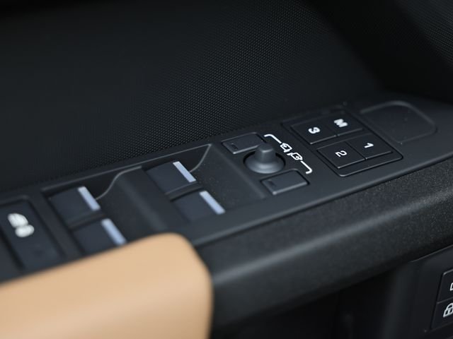 2026 Land Rover Defender X - Photo 19