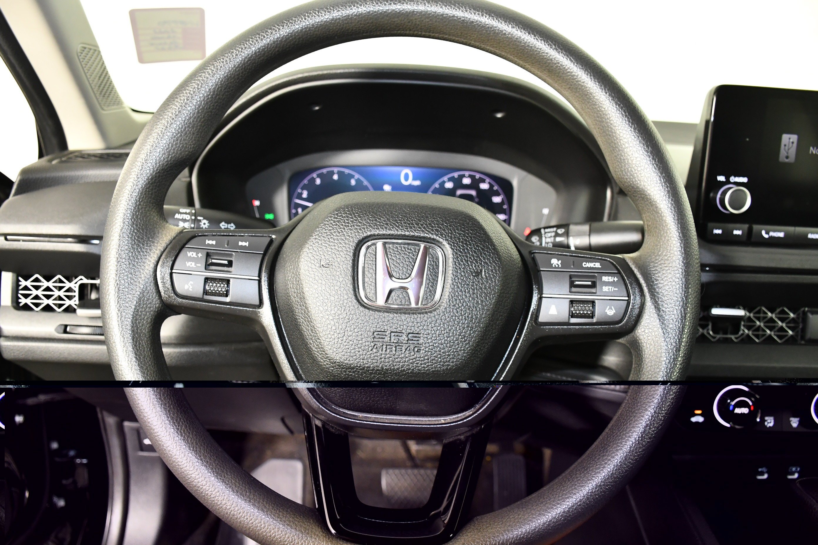Certified Used 2023 Crystal Black Pearl Honda EX image 19