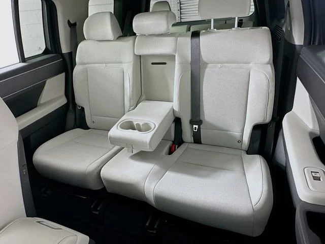 New 2026 Hyundai SANTA FE SE