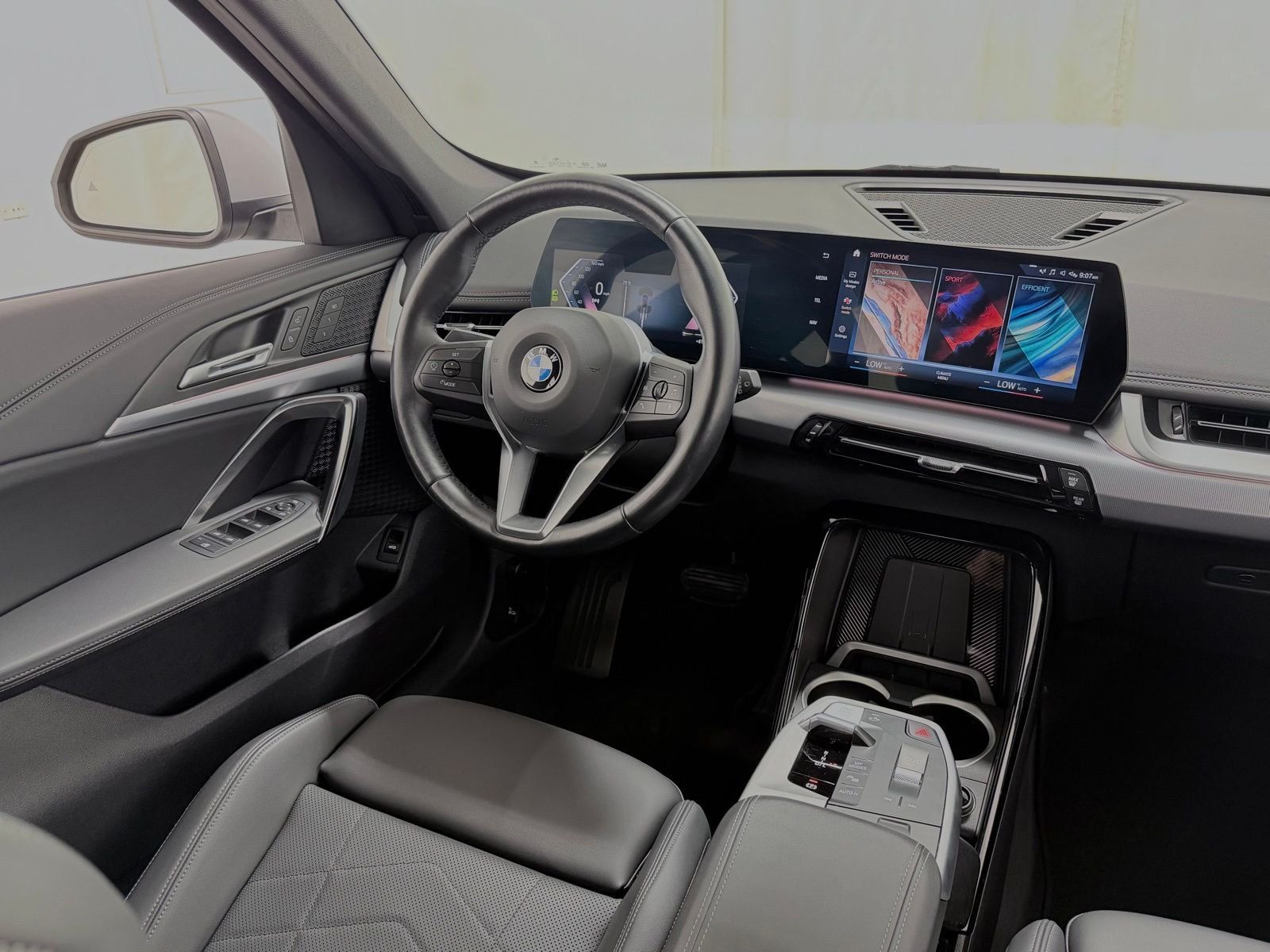 Used 2023 Black Sapphire Metallic BMW xDrive28i image 10