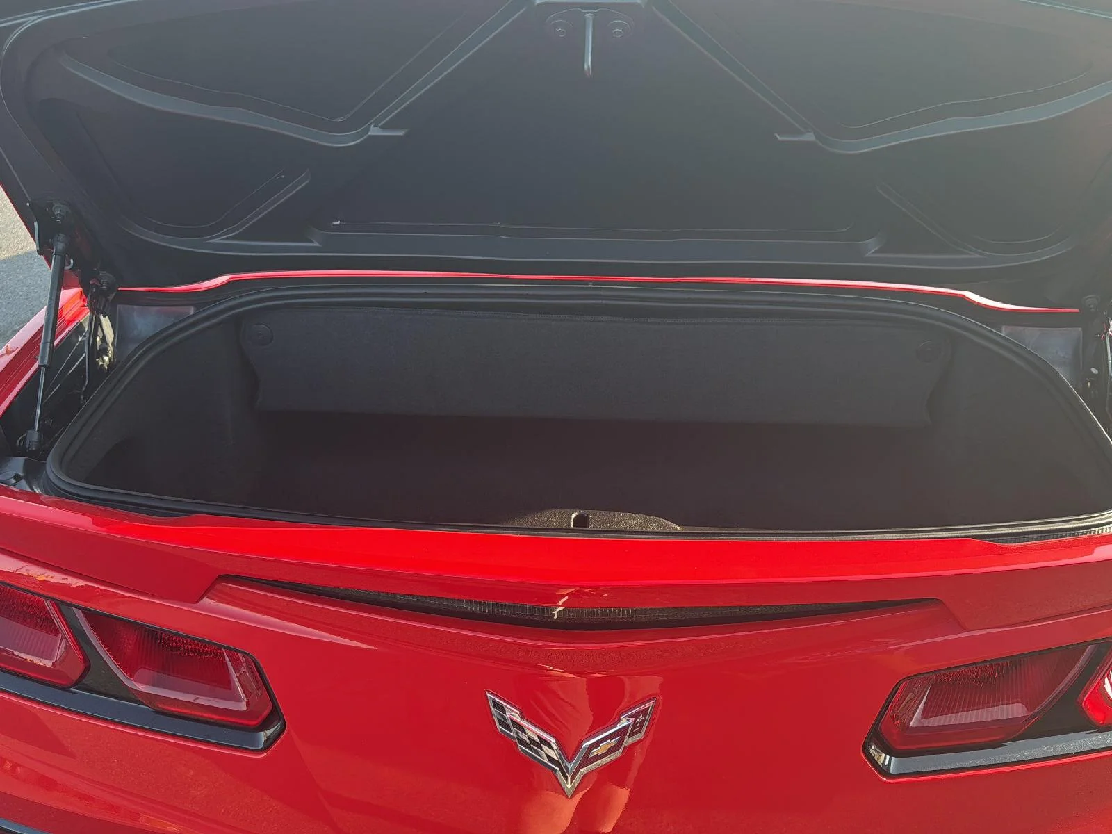 Used 2017 TORCH RED Chevrolet Z51 3LT image 22