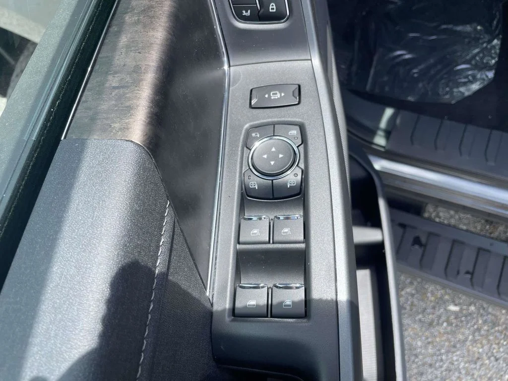 New 2026 Gray Ford Lariat image 16
