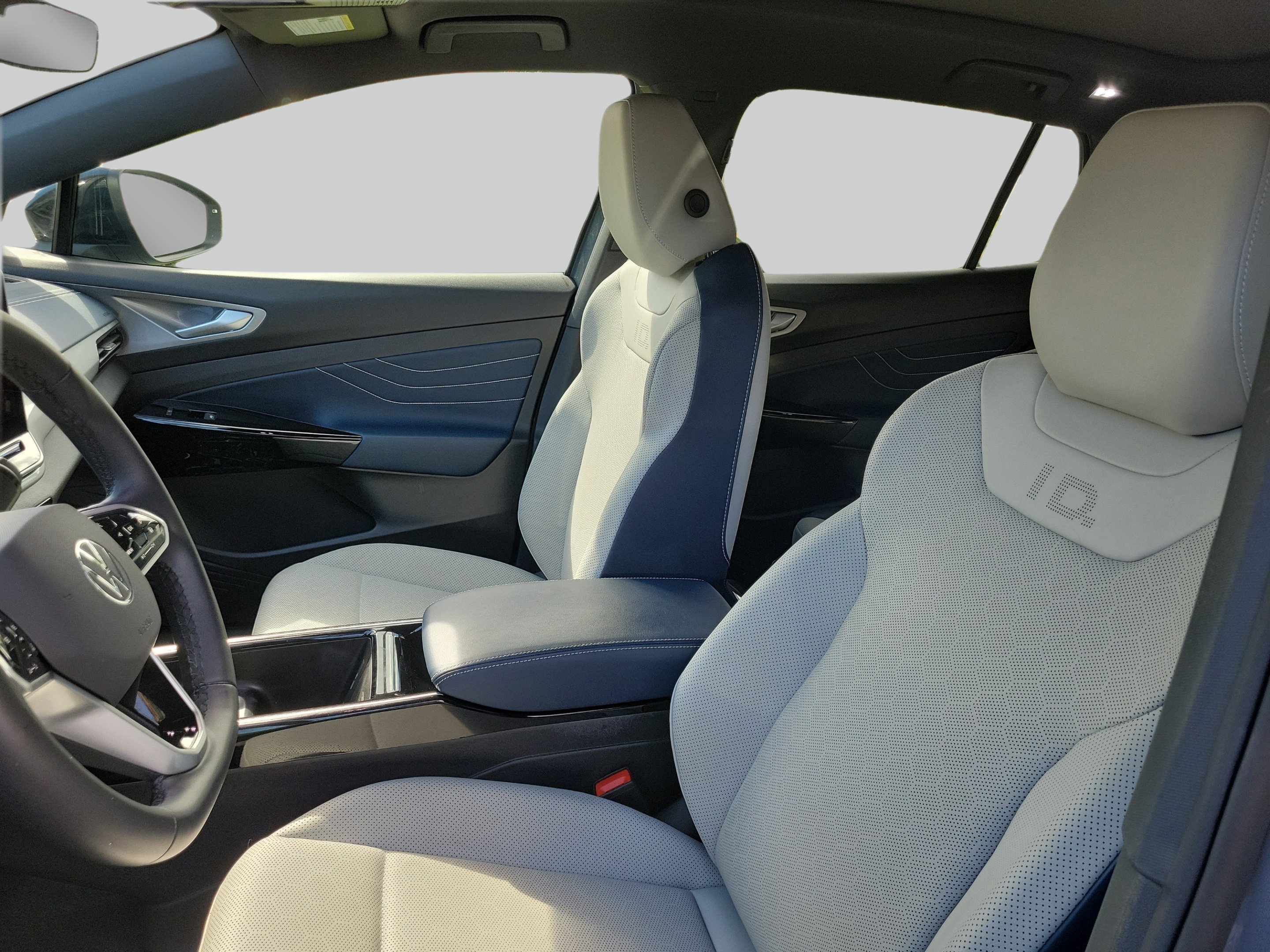 Used 2025 Gray Volkswagen Pro S image 17