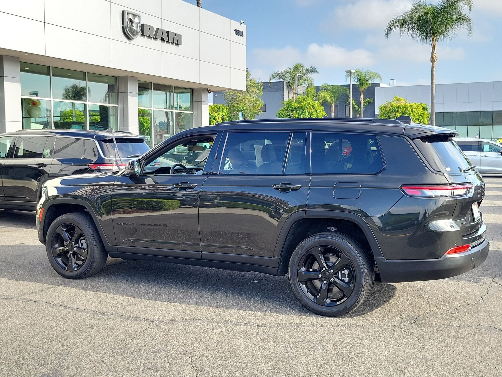 Certified Used 2023 Gray Jeep Limited image 2