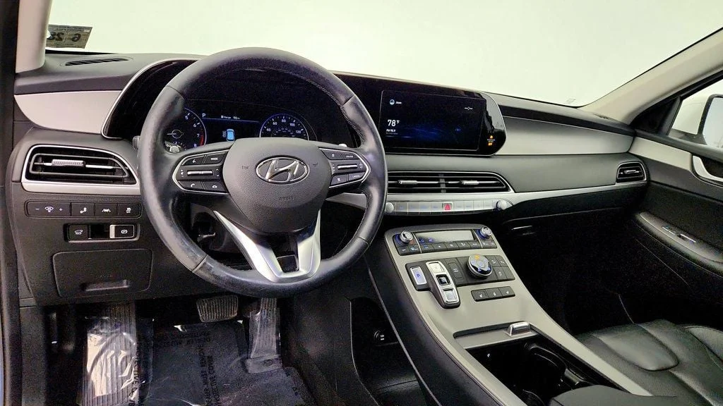 Used 2021 Hyper White Hyundai SEL AWD image 13