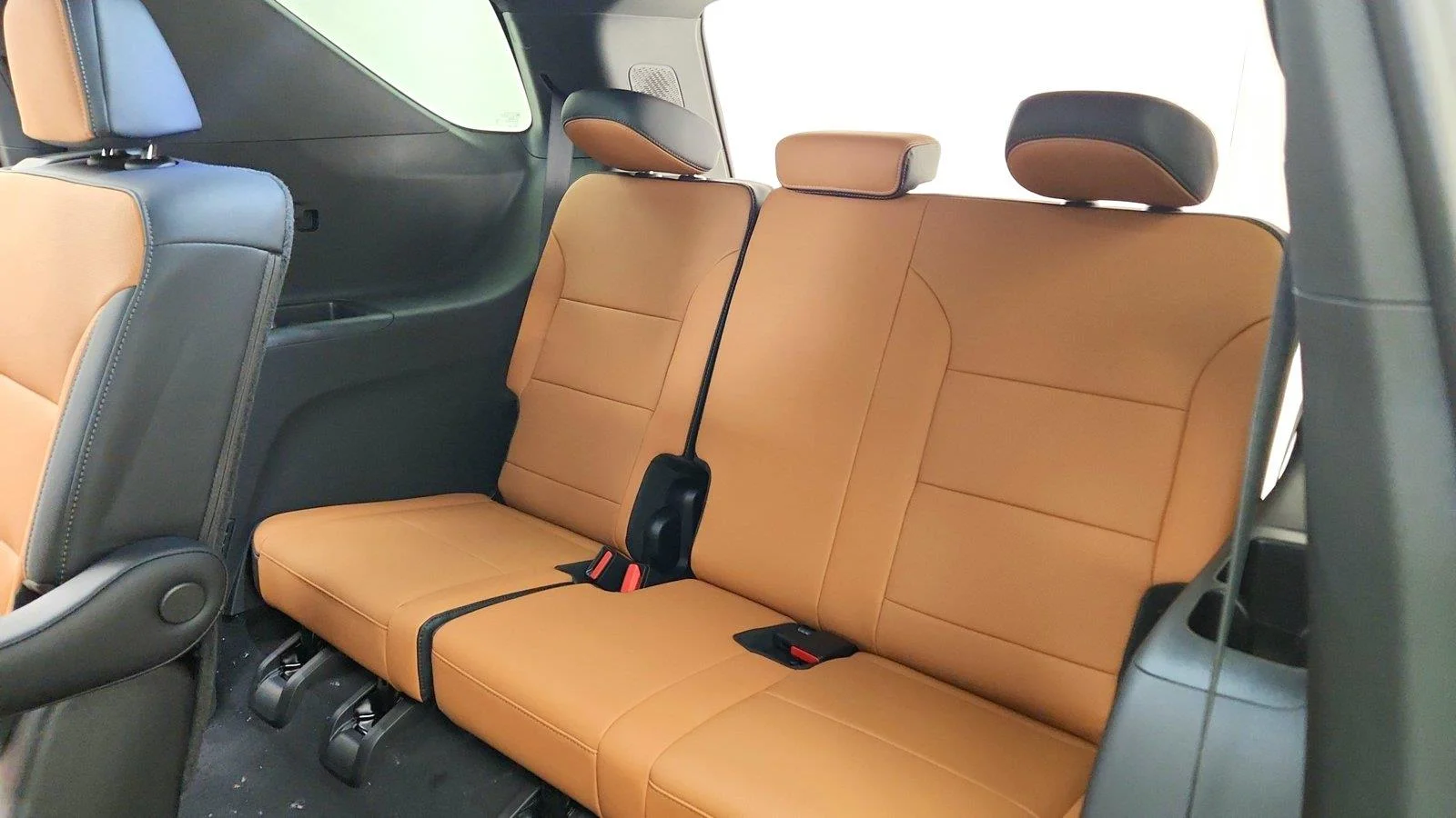 2027 Chevrolet Traverse Z71 - Photo 30