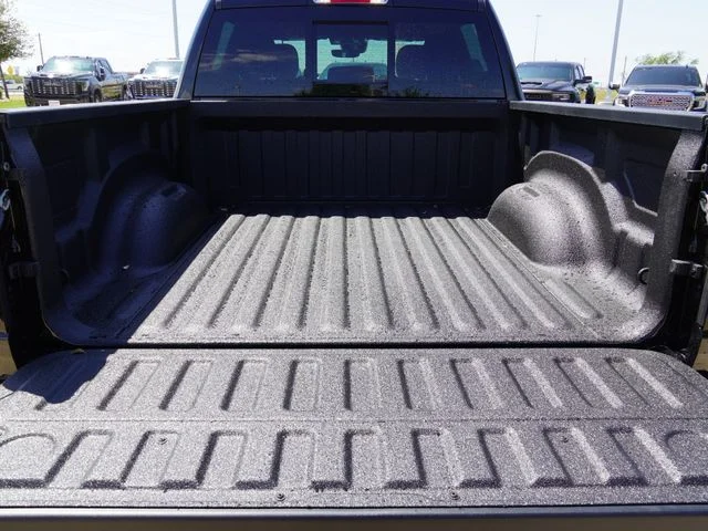 New 2026 Diamond Black Crystal Pearl-Coat Exterior Paint RAM Big Horn/Lone Star image 20
