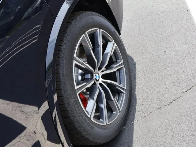 New 2026 Carbon Black Metallic BMW xDrive50e image 40