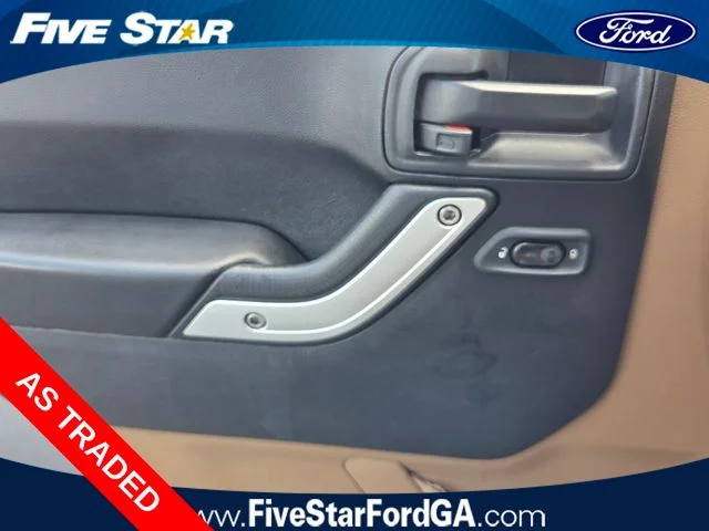 Used 2016 Silver Jeep Unlimited Sahara image 26