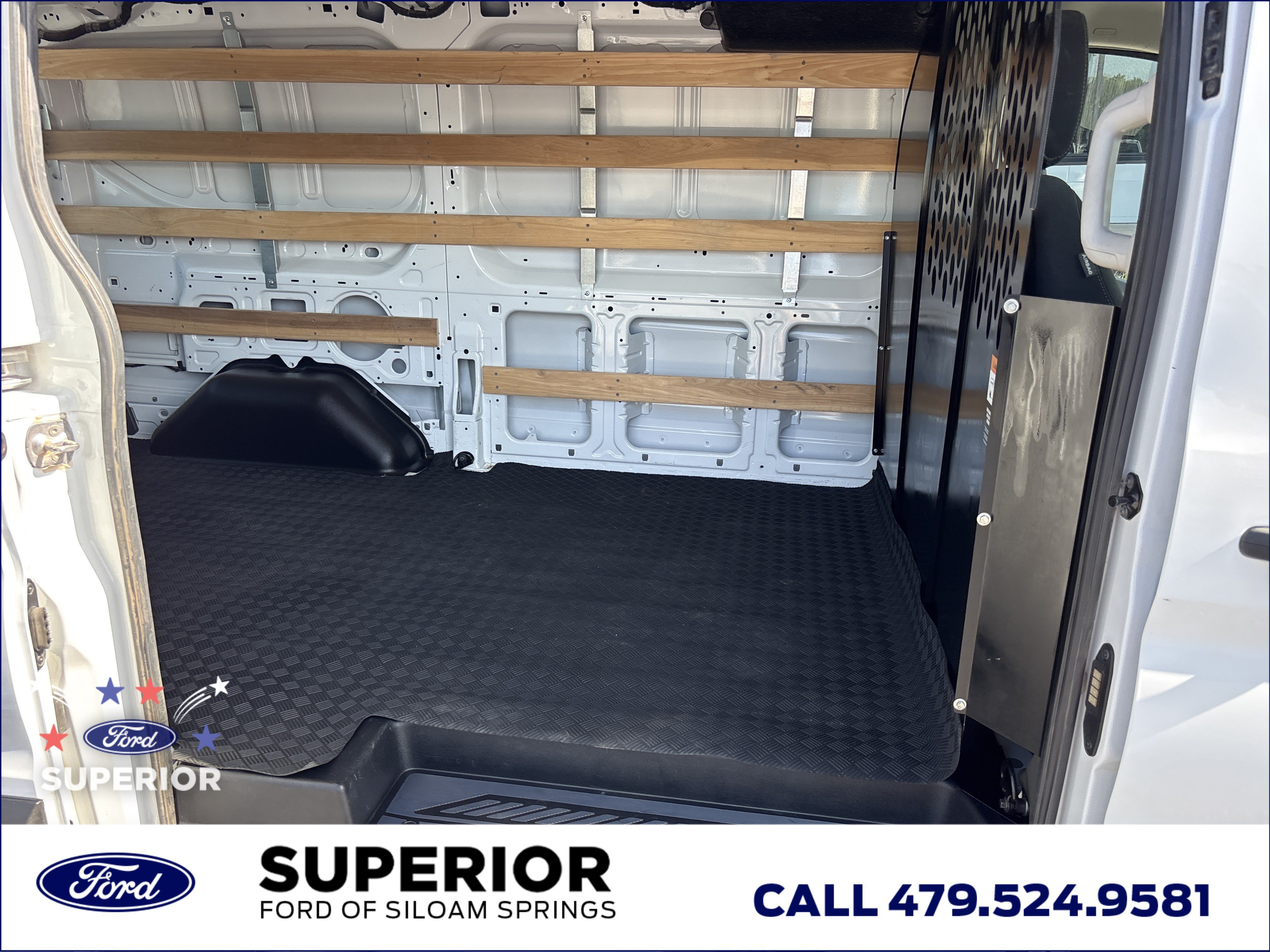 Used 2025 Oxford White Clearcoat Ford  image 21