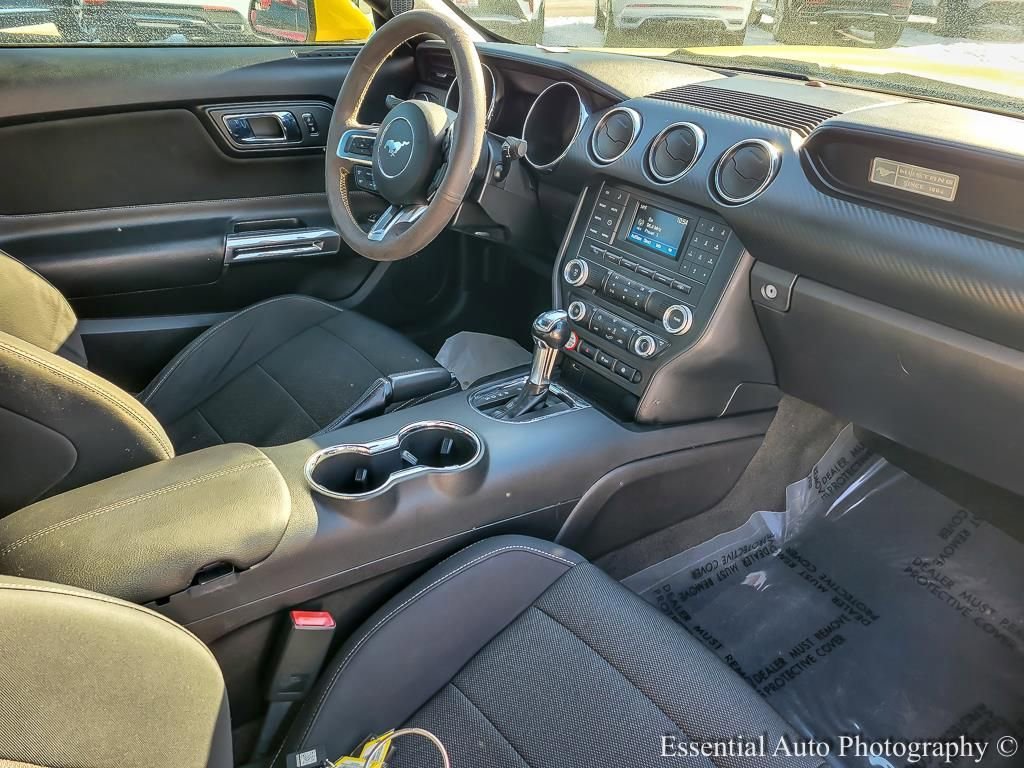2016 FORD MUSTANG - Image 19