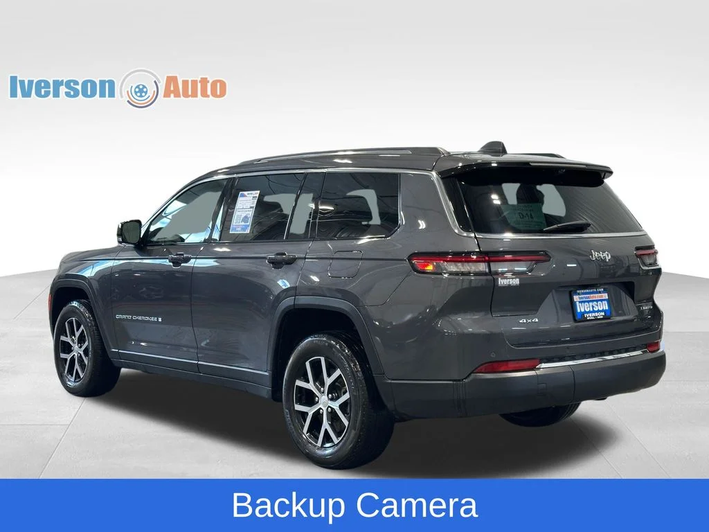 Used 2023 Gray Jeep Limited image 7