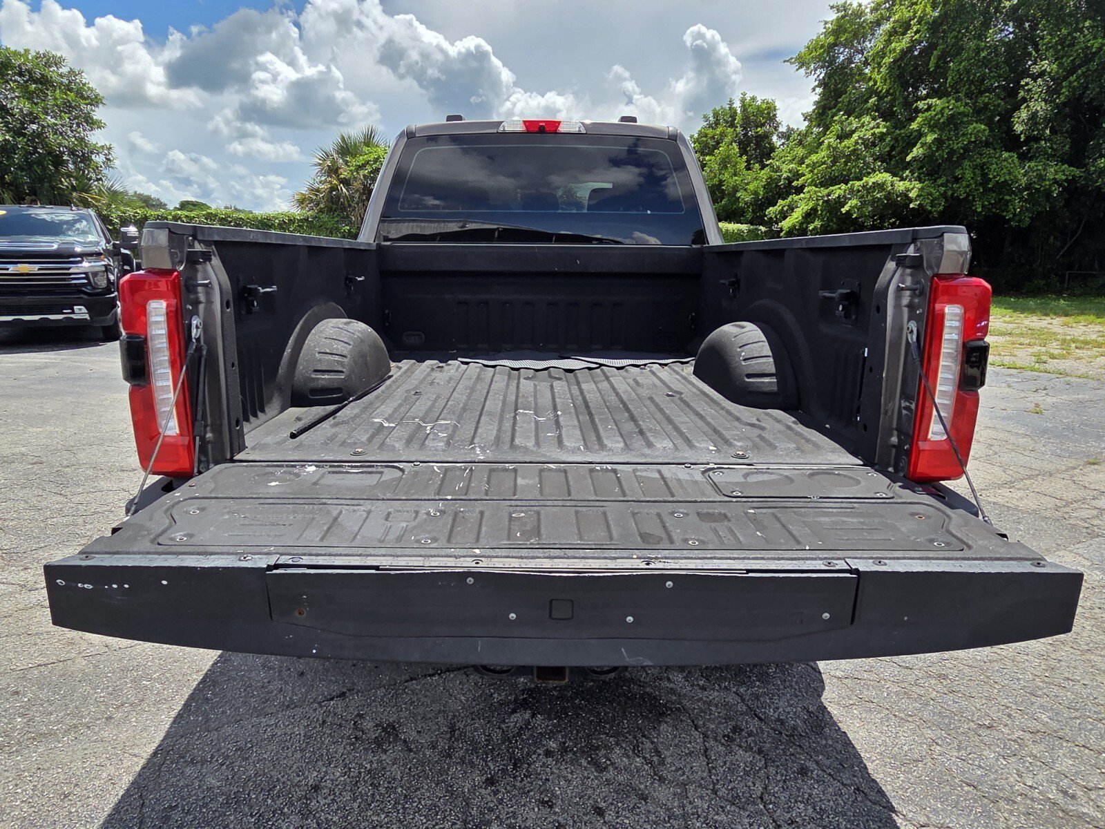 Used 2023 Stone Gray Metallic Ford XL image 13