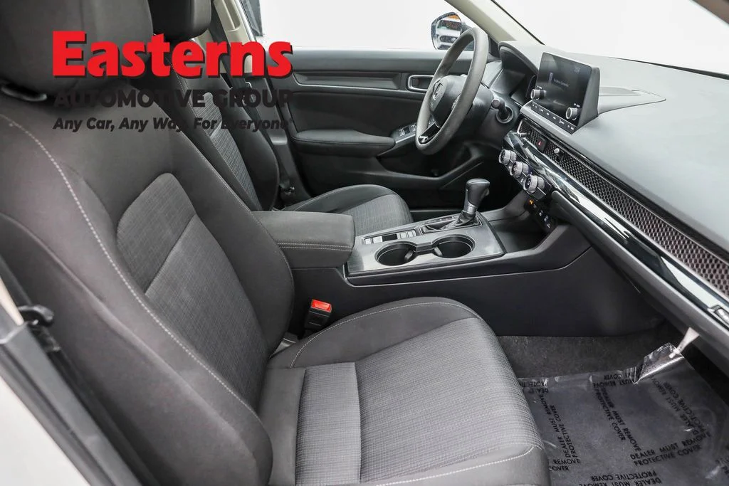 Used 2025 White Honda LX image 21