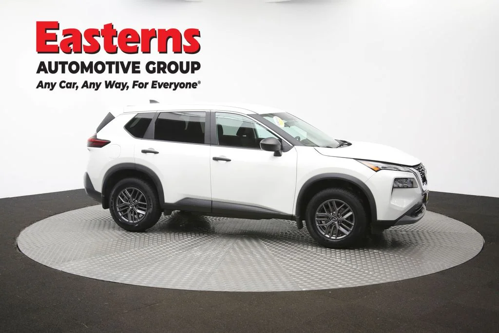 Used 2023 White Nissan S image 48