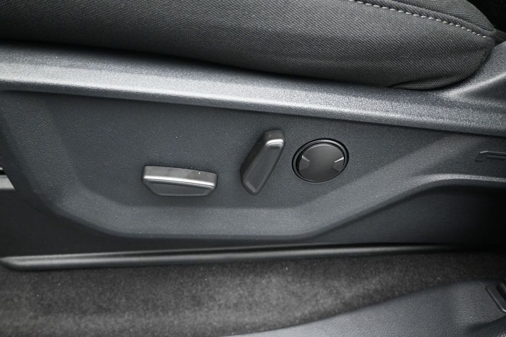 New 2026 Gray Ford XLT image 9