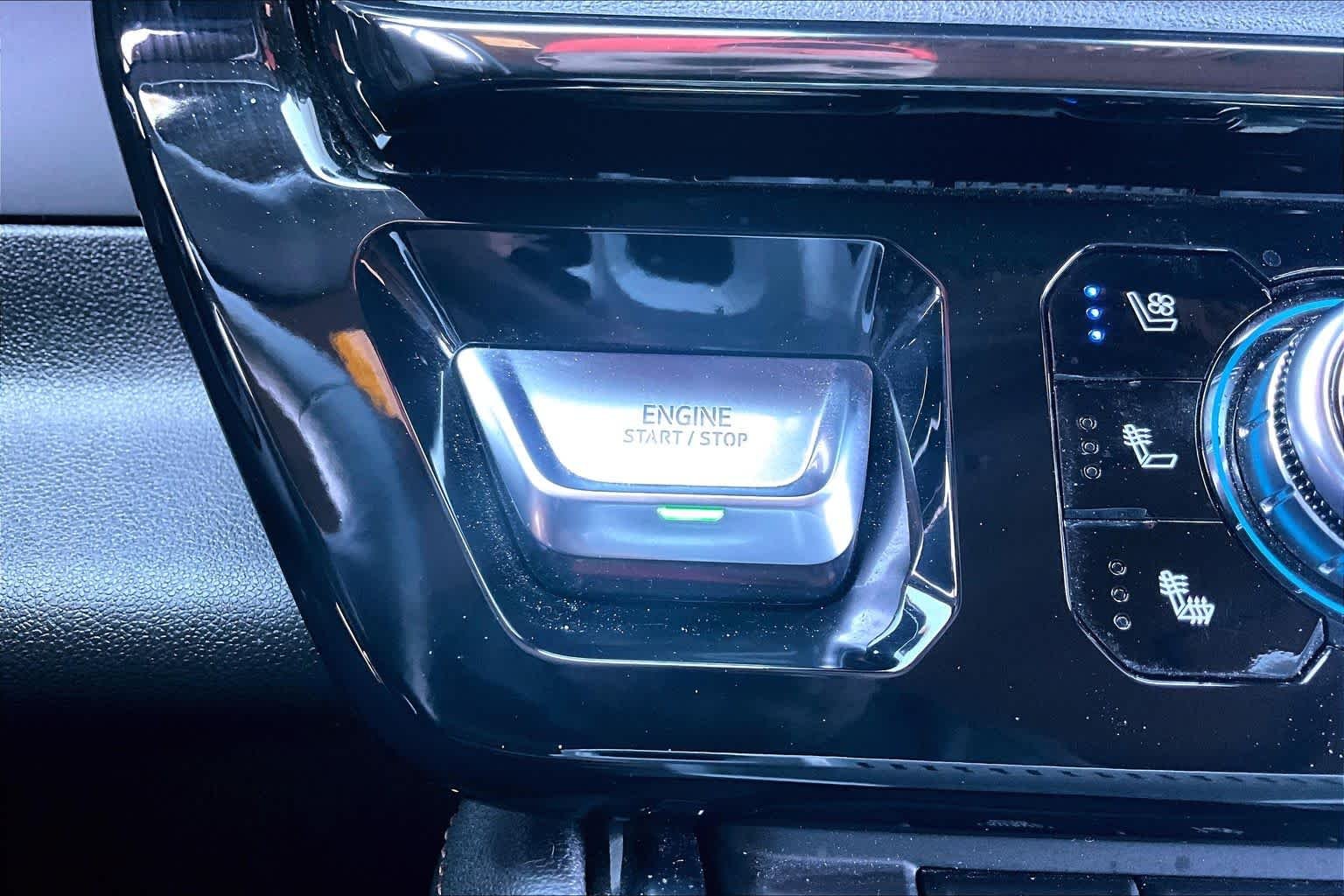 Used 2024 Titanium Rush Metallic GMC AT4 image 35