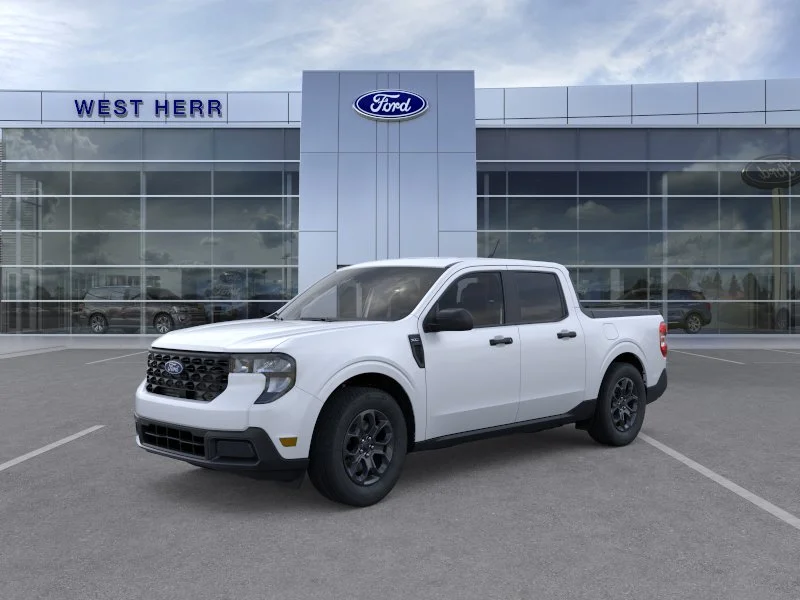 New 2025 Space White Metallic Ford XLT image 1