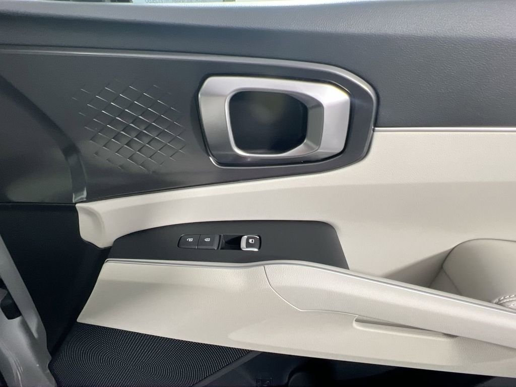 New 2026 Wolf Gray Kia S image 34