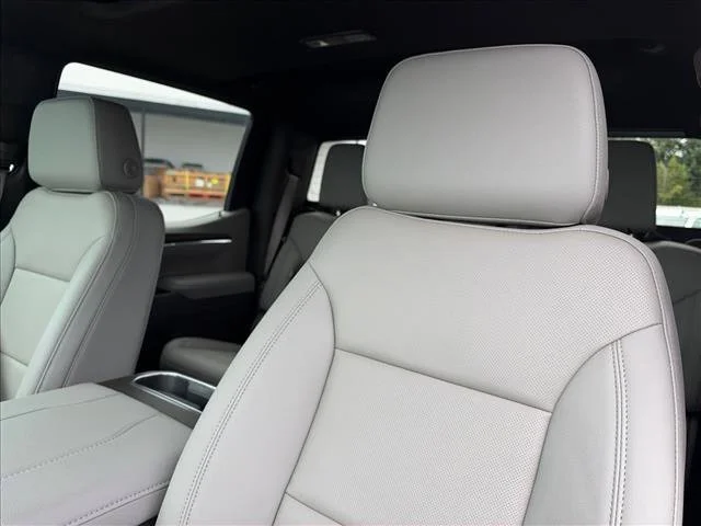 New 2026 Glacier White Tricoat GMC SLT image 29