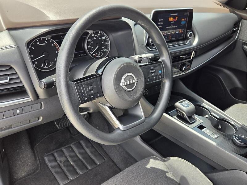 Used 2022 Gun Metallic NISSAN AWD SV image 11