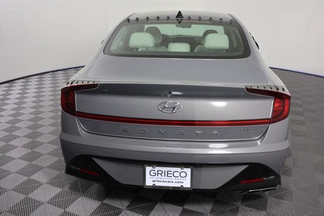 Used 2023 Gray Hyundai SEL image 7