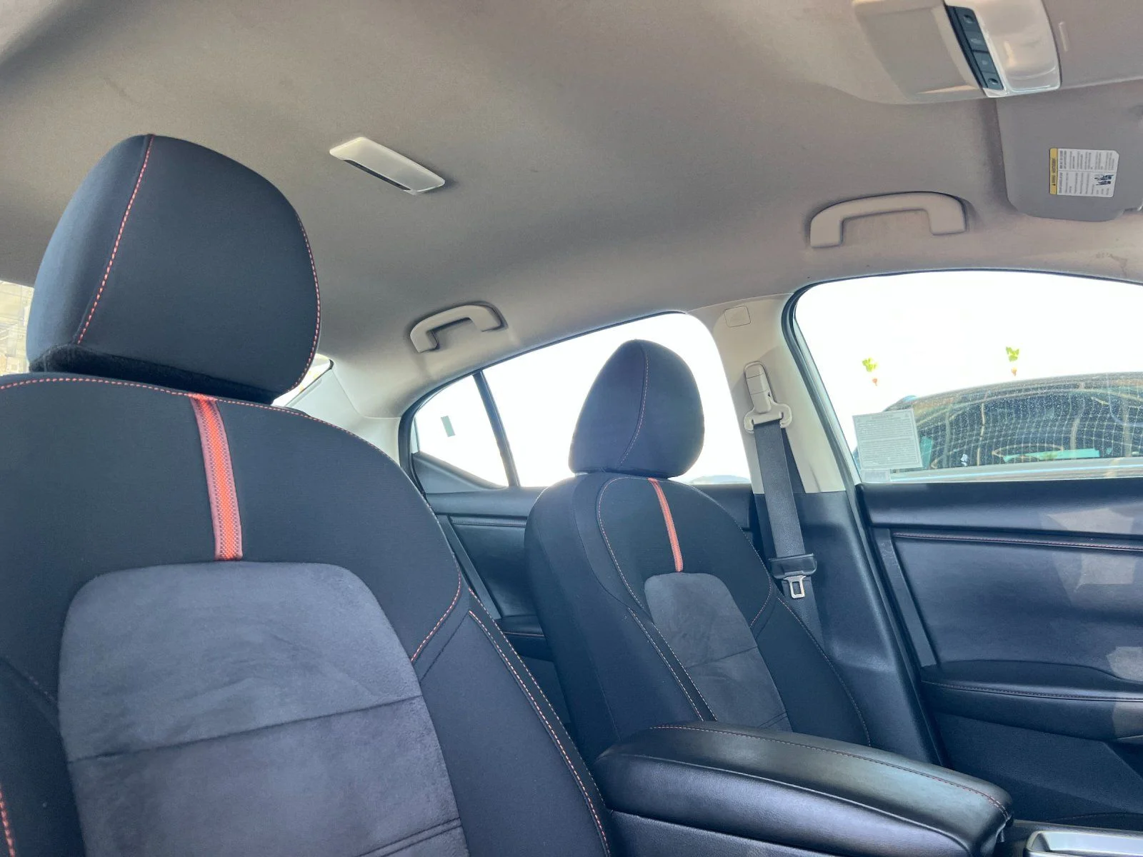 Used 2024 White Nissan SR image 15