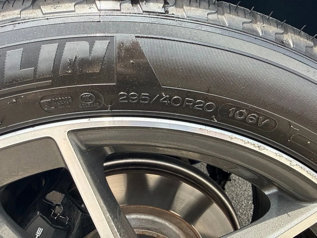Used 2024  Porsche  image 40
