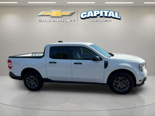 Used 2025 White Ford XLT image 7