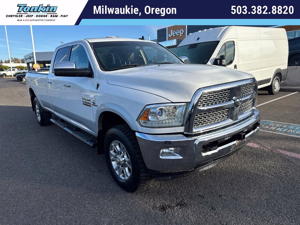 Used 2015 White Ram Laramie image 1