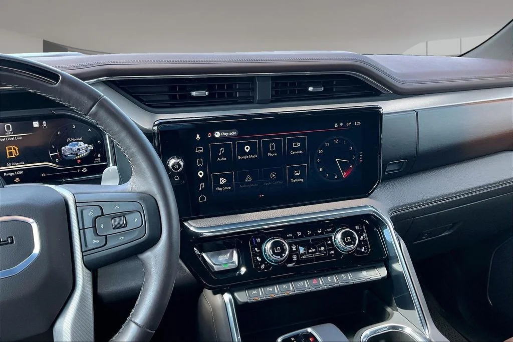 Used 2024 White GMC Denali image 6