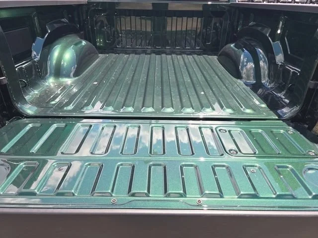 New 2026 Serrano Green Metallic Ram Laramie image 40