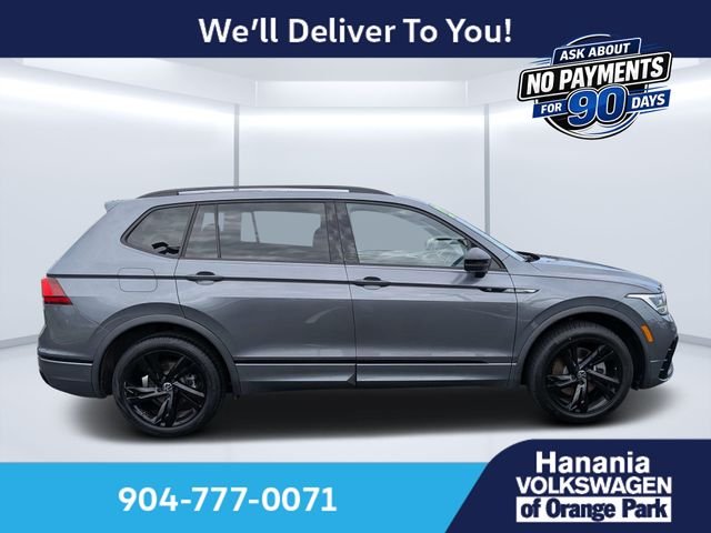 Used 2023 Gray Volkswagen 2.0T SE R-Line Black image 2