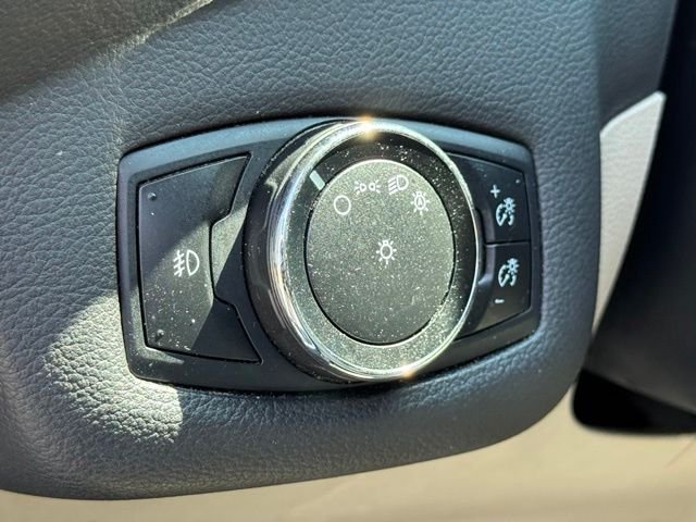 Used 2014 White Ford SE image 18