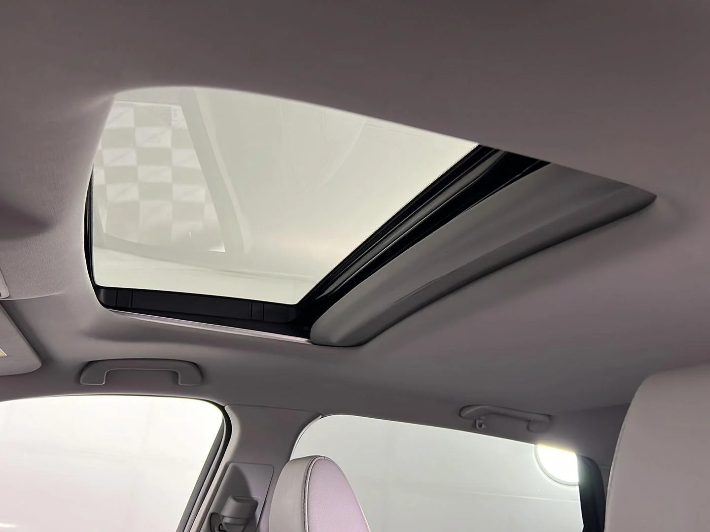 Used 2019  Acura w/Technology Pkg image 22