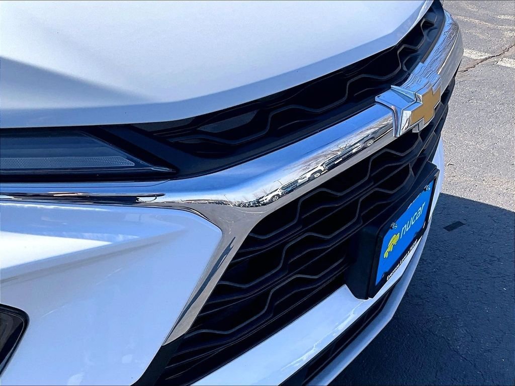 Used 2023 White Chevrolet LT image 32