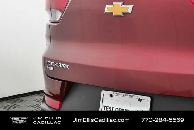 Used 2025 Crimson Metallic Chevrolet LT image 31