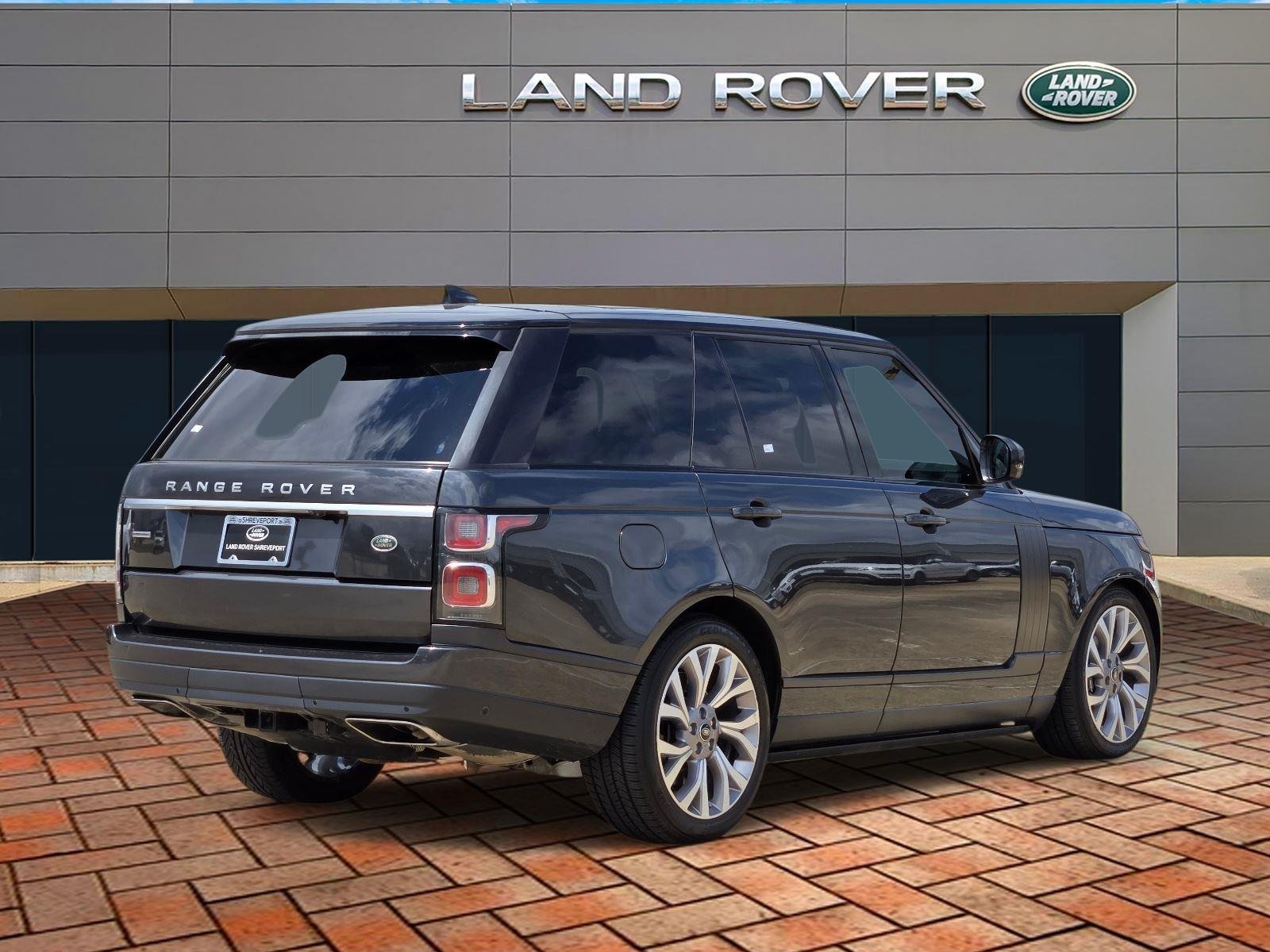 Used 2019 Carpathian Grey Premium Metallic Land Rover SC image 4