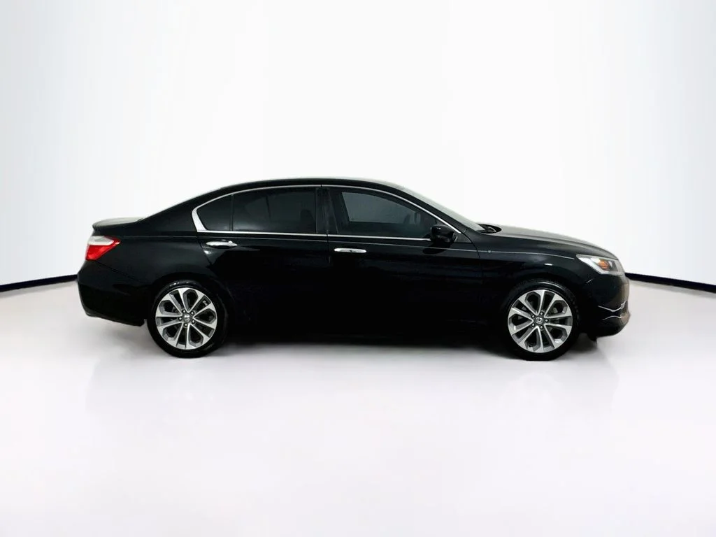 Used 2013 Black Honda Sport image 8