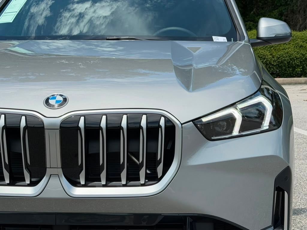 New 2026 Silver BMW xDrive28i image 9