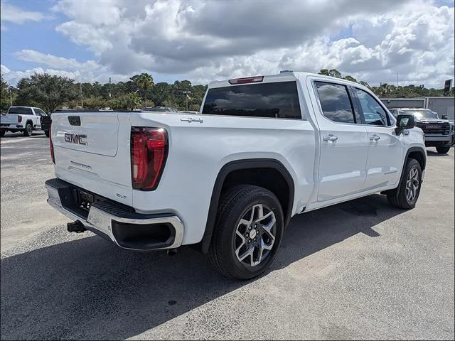 2026 GMC Sierra 1500 SLT - Photo 6